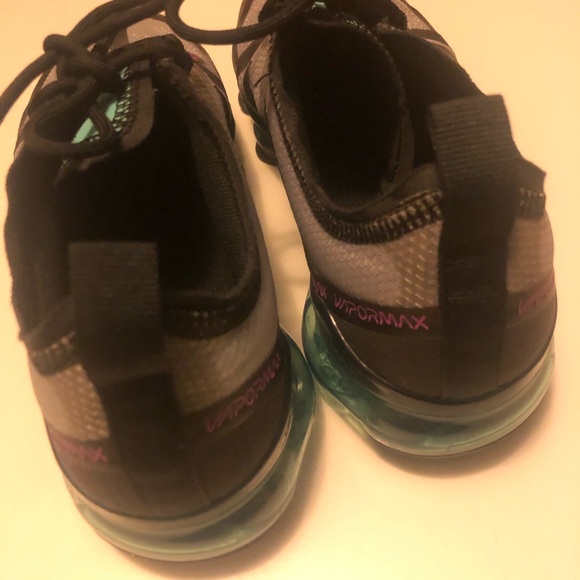 Nike Vapormax - Picture 4 of 6